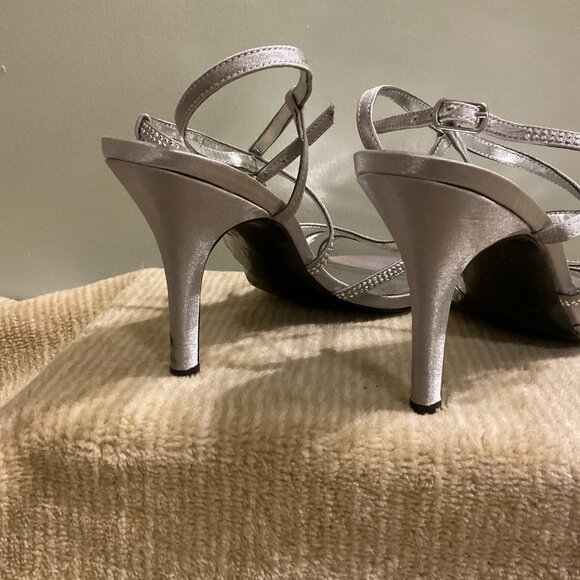 Nine West Sandals w/ small Studs Formal Heel Shoes - Size 7M - Picture 4 of 5
